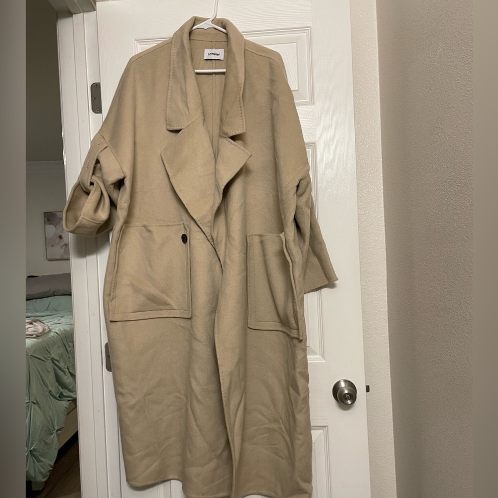 Lattelier size large beige 100% wool coat new with tags